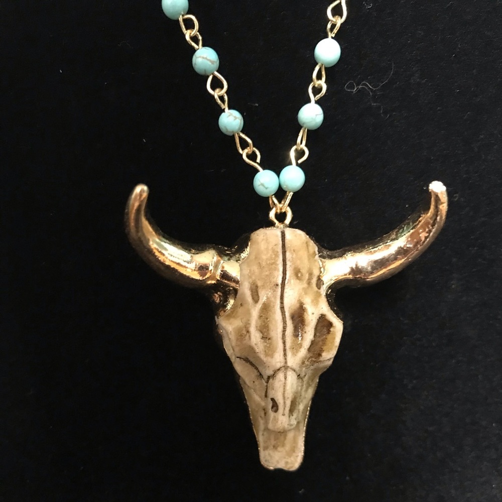 Steer pendant necklace